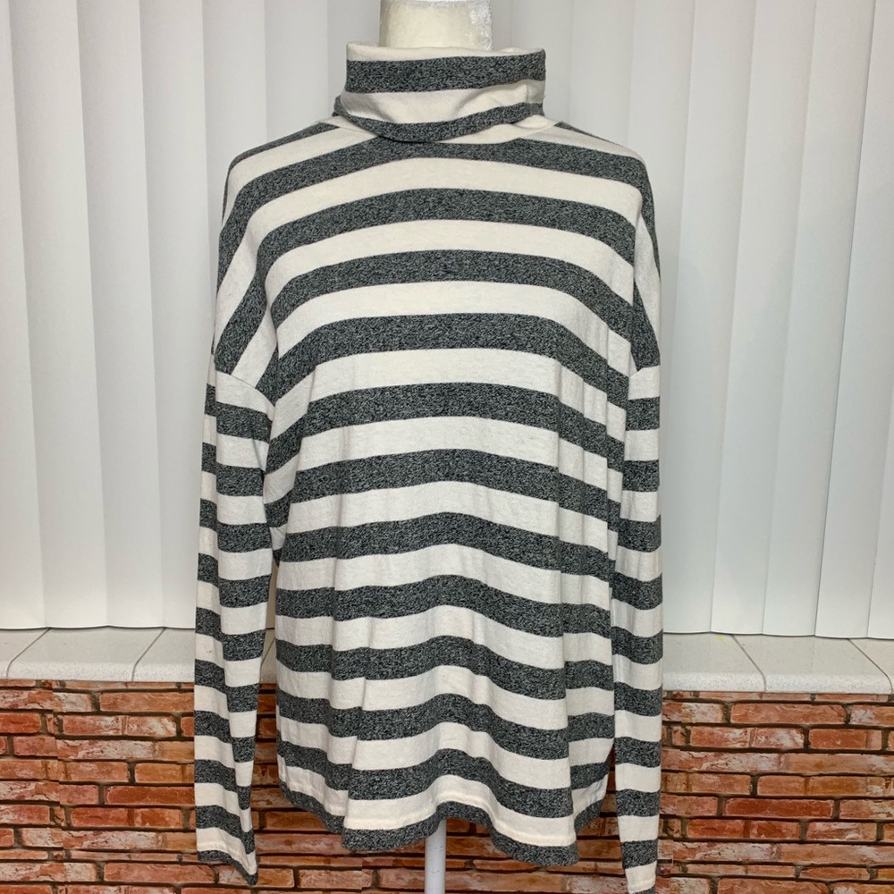 J.CREW | cream and gray deck striped turtleneck